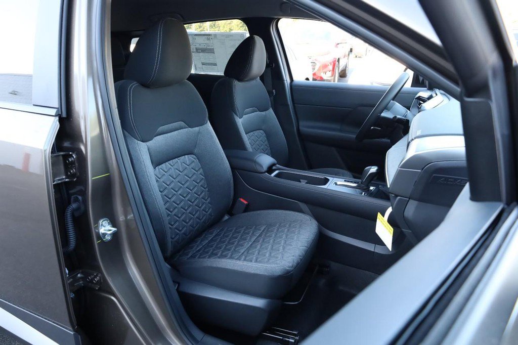New 2026 Nissan Kicks SV w/ Cold Weather Package image 23