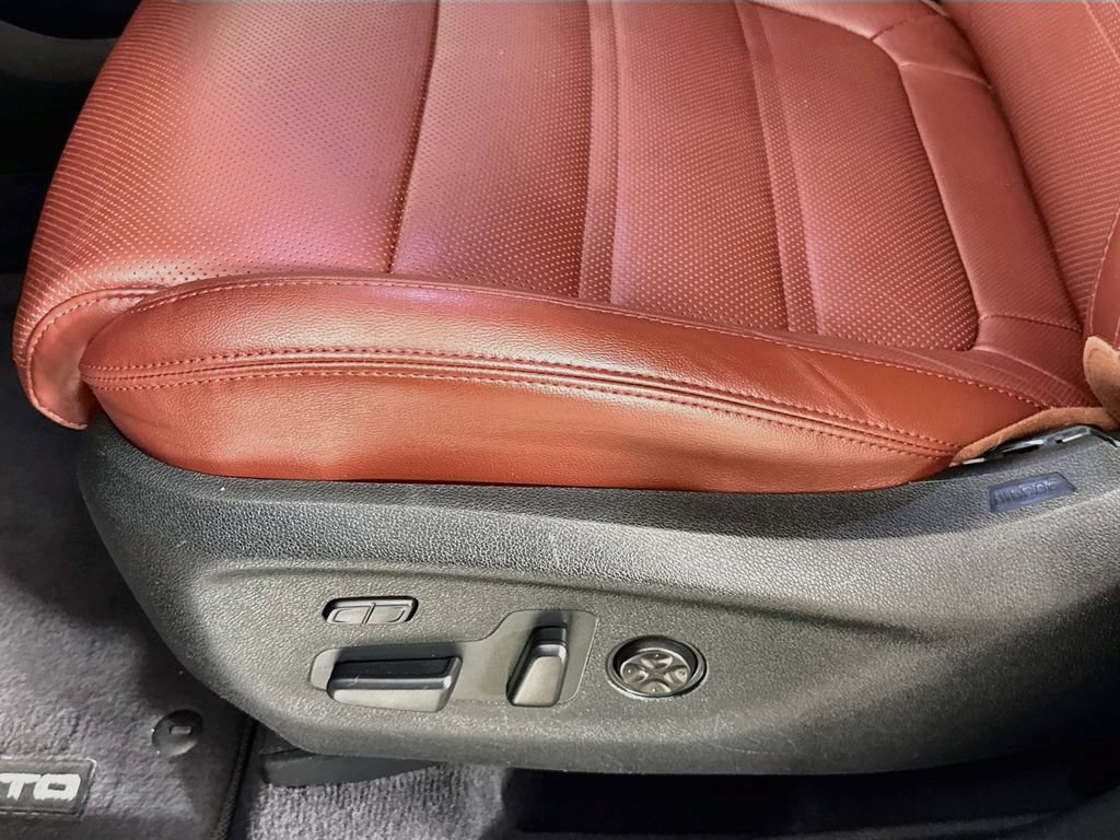 Used 2018 Kia Sorento SX AWD/4WD image 22