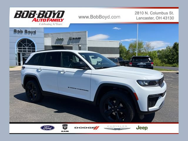 New 2026 Jeep Grand Cherokee Limited w/ Limited Altitude Package AWD/4WD image 1