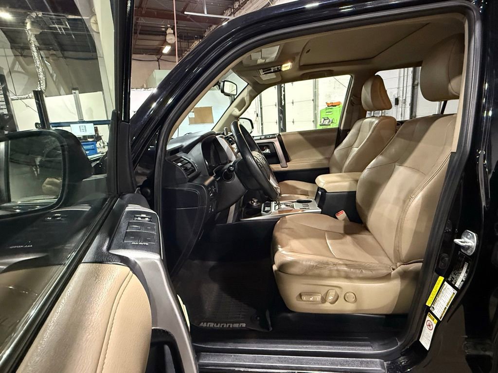 Used 2018 Toyota 4Runner Limited AWD/4WD image 13