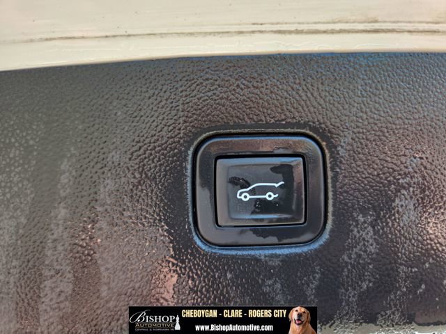 Used 2019 Chevrolet Blazer Premier w/ Sun and Wheels Package AWD/4WD image 26