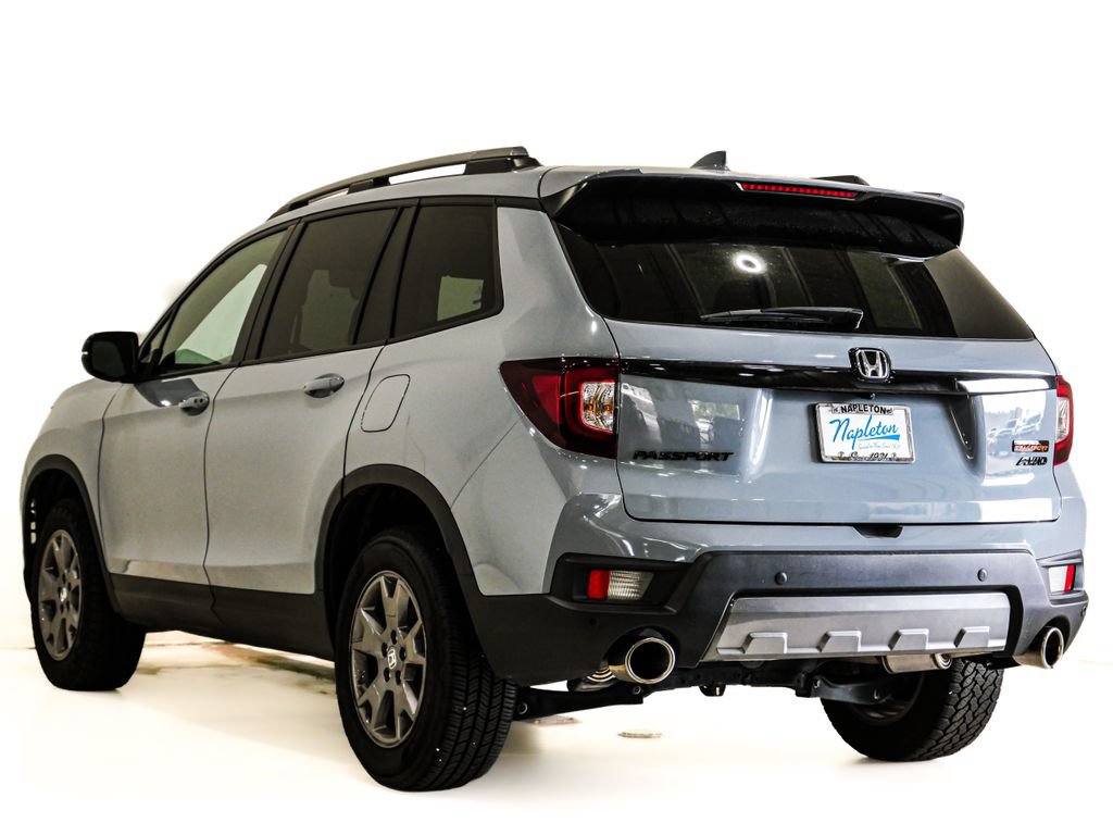 Used 2024 Honda Passport TrailSport image 9