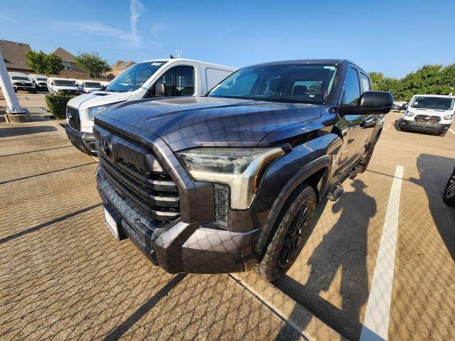 Used 2022 Toyota Tundra SR5 AWD/4WD image 3