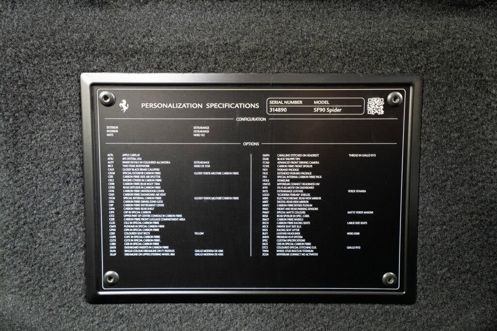 Used 2025 Ferrari SF90 Spider image 32