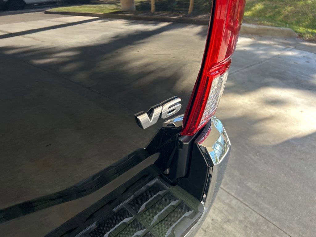 Used 2017 Toyota Tacoma SR5 w/ Tow Package image 19