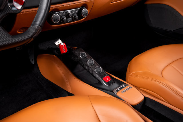 Certified 2018 Ferrari 488 GTB RWD image 29