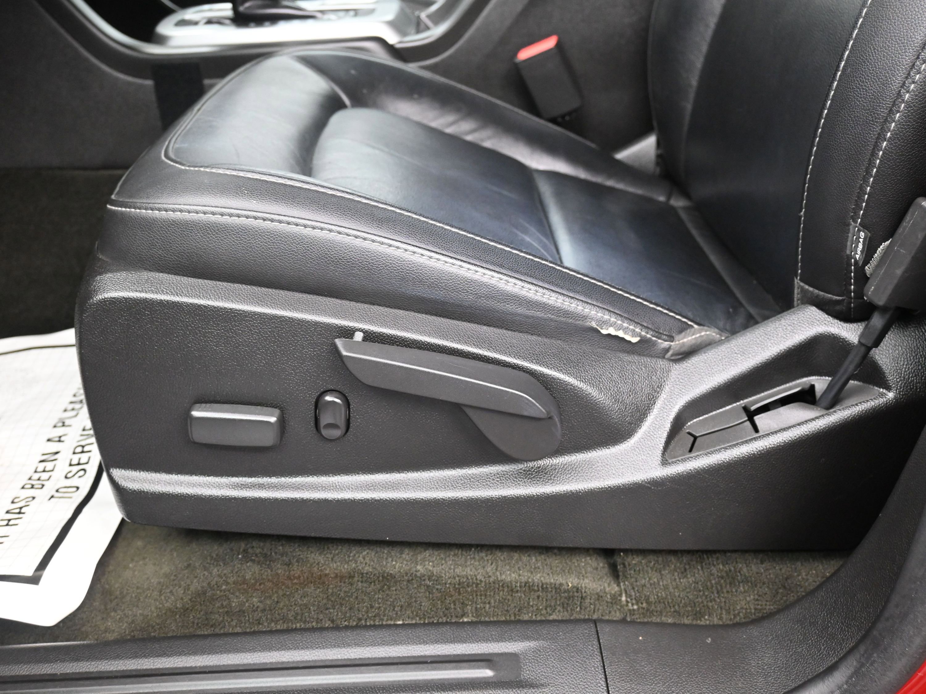 Used 2015 Chevrolet Colorado LT w/ Luxury Package image 17