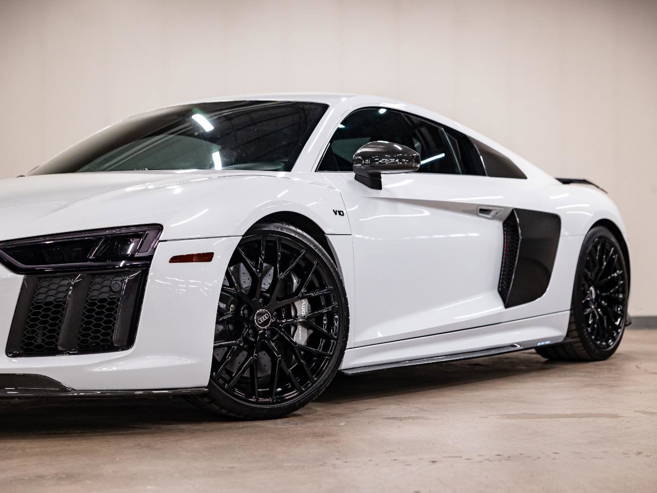 Used 2017 Audi R8 V10 plus image 16