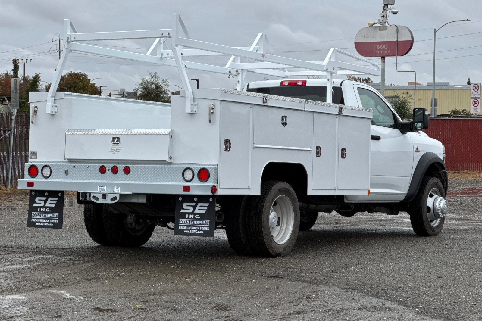 New 2026 RAM 5500 Tradesman w/ Chrome Appearance Group image 3