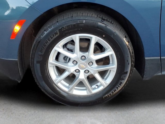 Used 2024 Chevrolet Equinox LT w/ LPO, Floor Liner Package FWD image 10