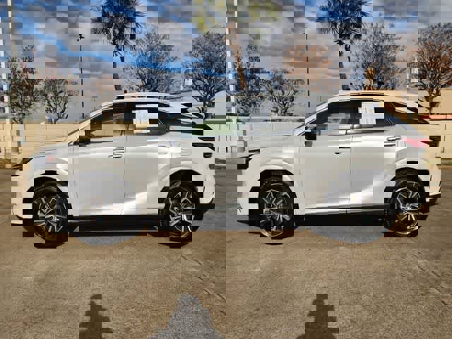 Used 2024 Lexus RX 350 Premium w/ Accessory Package (Z1) image 3