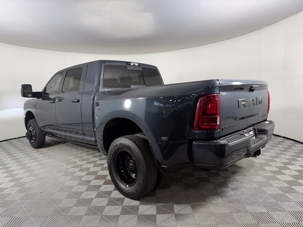 Used 2025 RAM 3500 Laramie AWD/4WD image 9