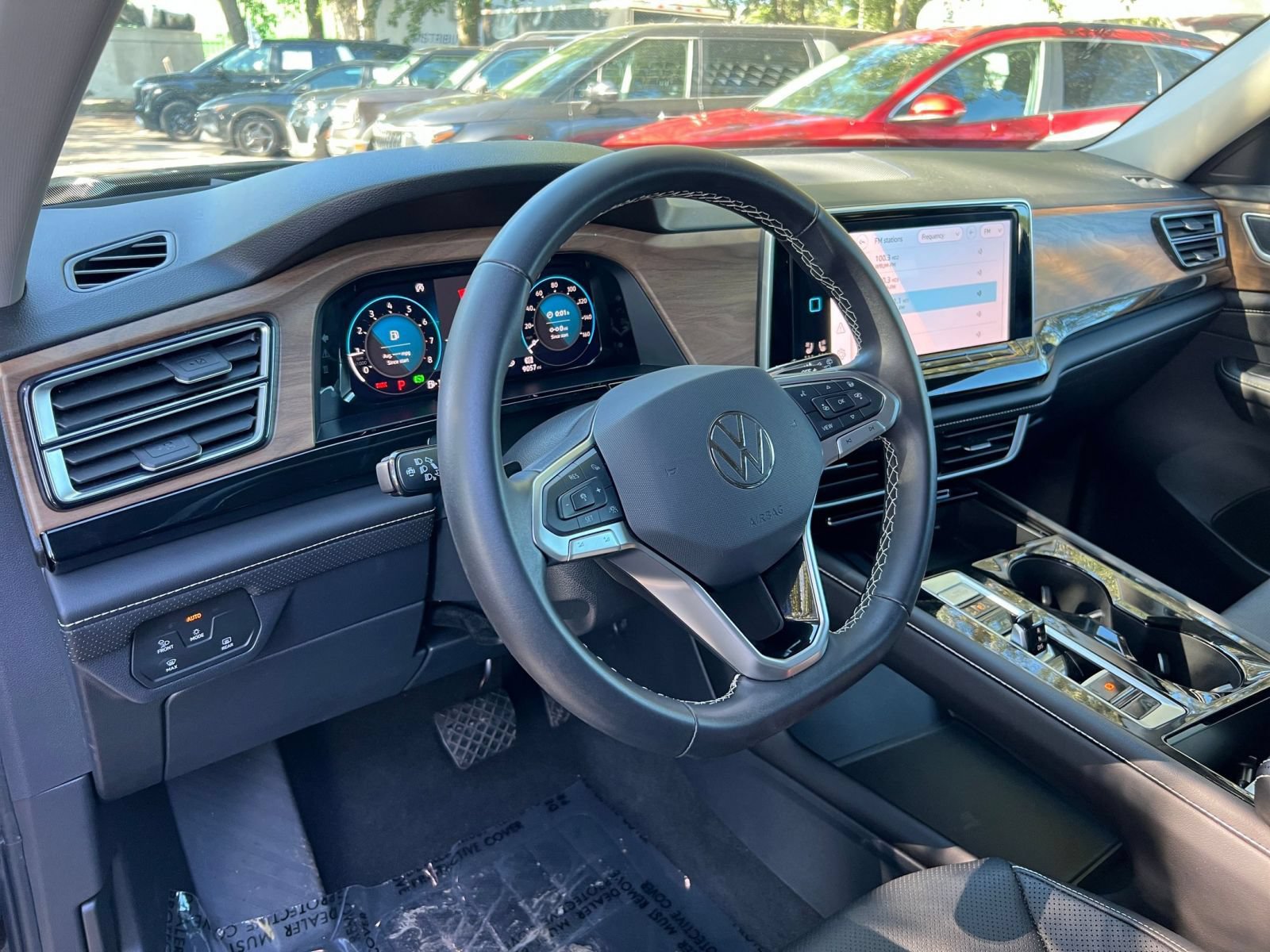 Used 2026 Volkswagen Atlas SE FWD image 36