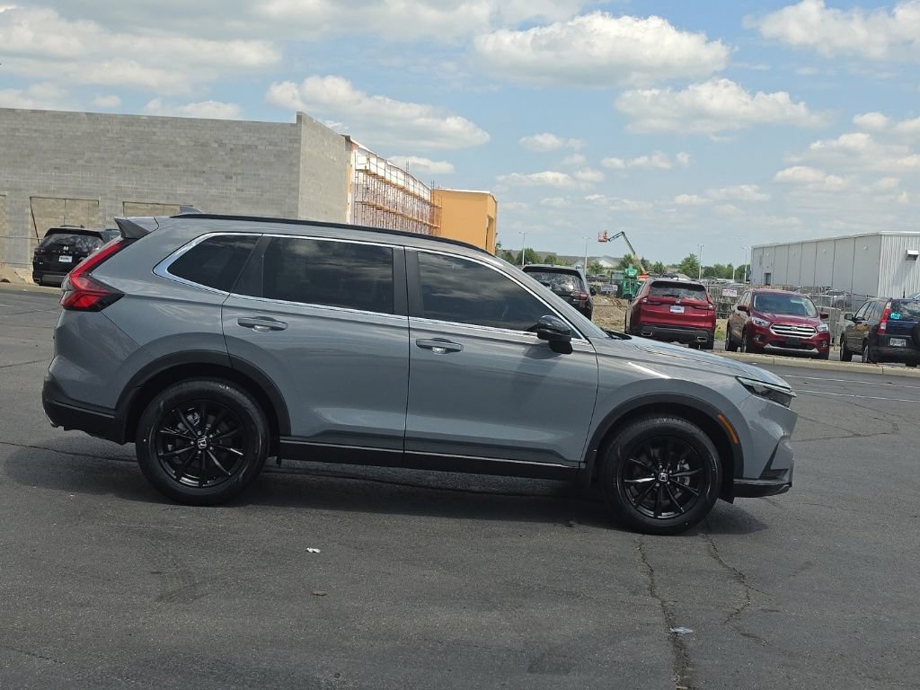Used 2025 Honda CR-V Sport image 10