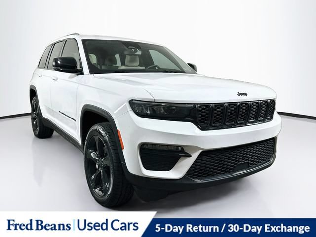 Used 2023 Jeep Grand Cherokee Limited w/ Black Appearance Package