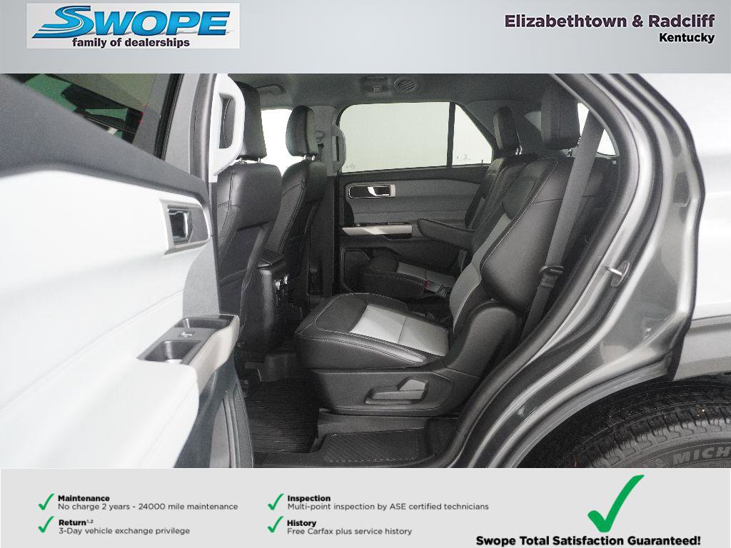 Used 2024 Ford Explorer XLT w/ Equipment Group 202A AWD/4WD image 17