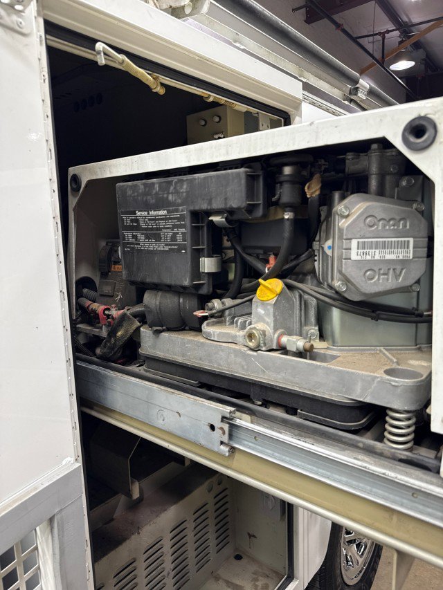 Used 2017 Chevrolet Silverado 3500 W/T image 14