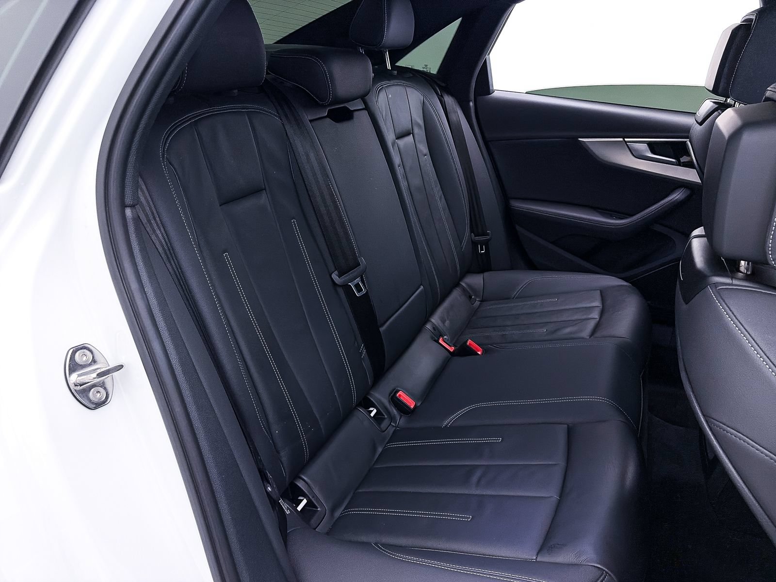 Used 2023 Audi A4 2.0T Premium Plus w/ Premium Plus Package AWD/4WD image 37