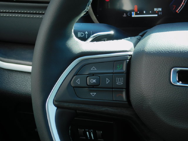 New 2026 Jeep Grand Cherokee Altitude AWD/4WD image 9