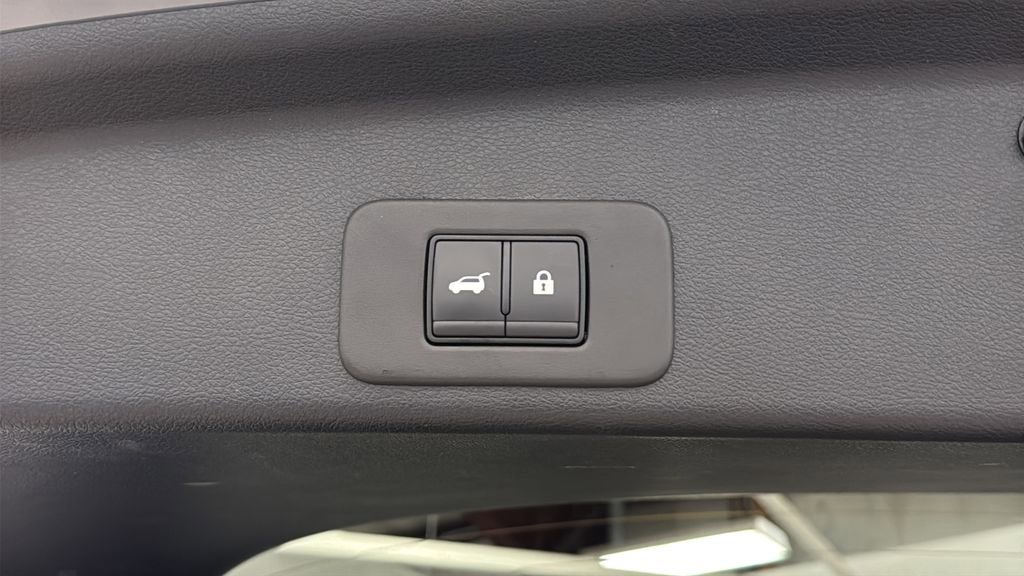 Used 2025 Nissan Murano SL AWD/4WD image 30