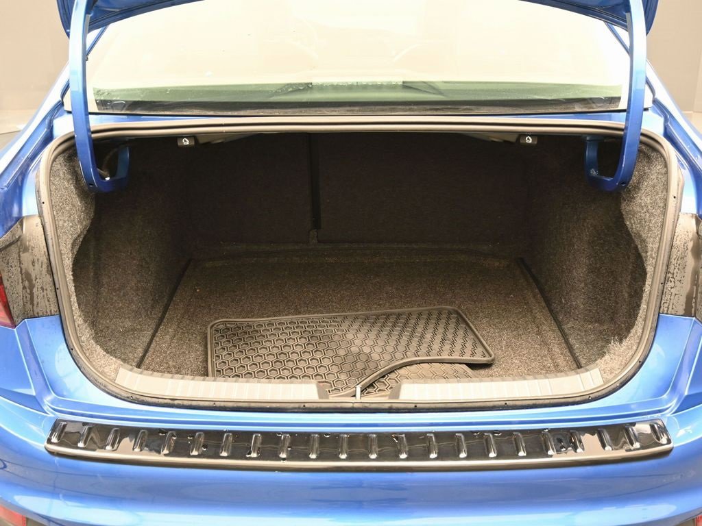 Used 2024 Volkswagen Jetta GLI Autobahn image 16