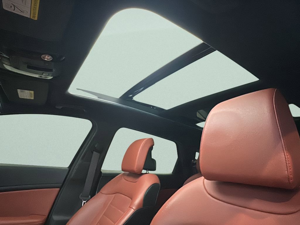 Used 2023 Kia Sportage SX Prestige image 12