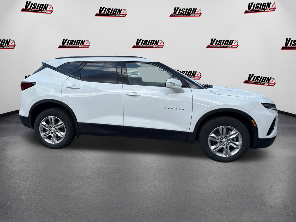Used 2022 Chevrolet Blazer LT image 4