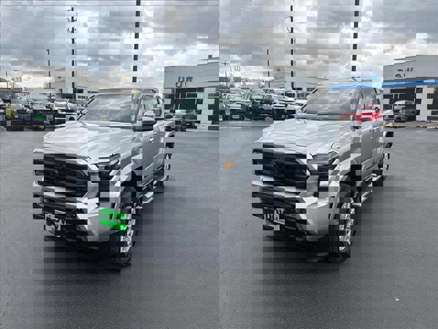 Used 2025 Toyota Tacoma SR5 image 1