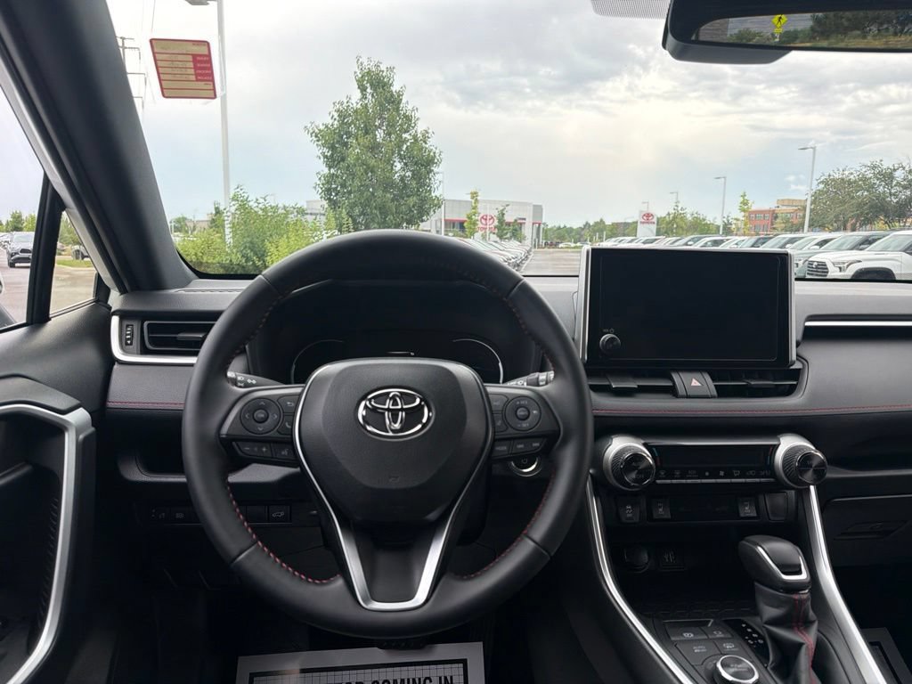 Used 2025 Toyota RAV4 SE AWD/4WD image 20