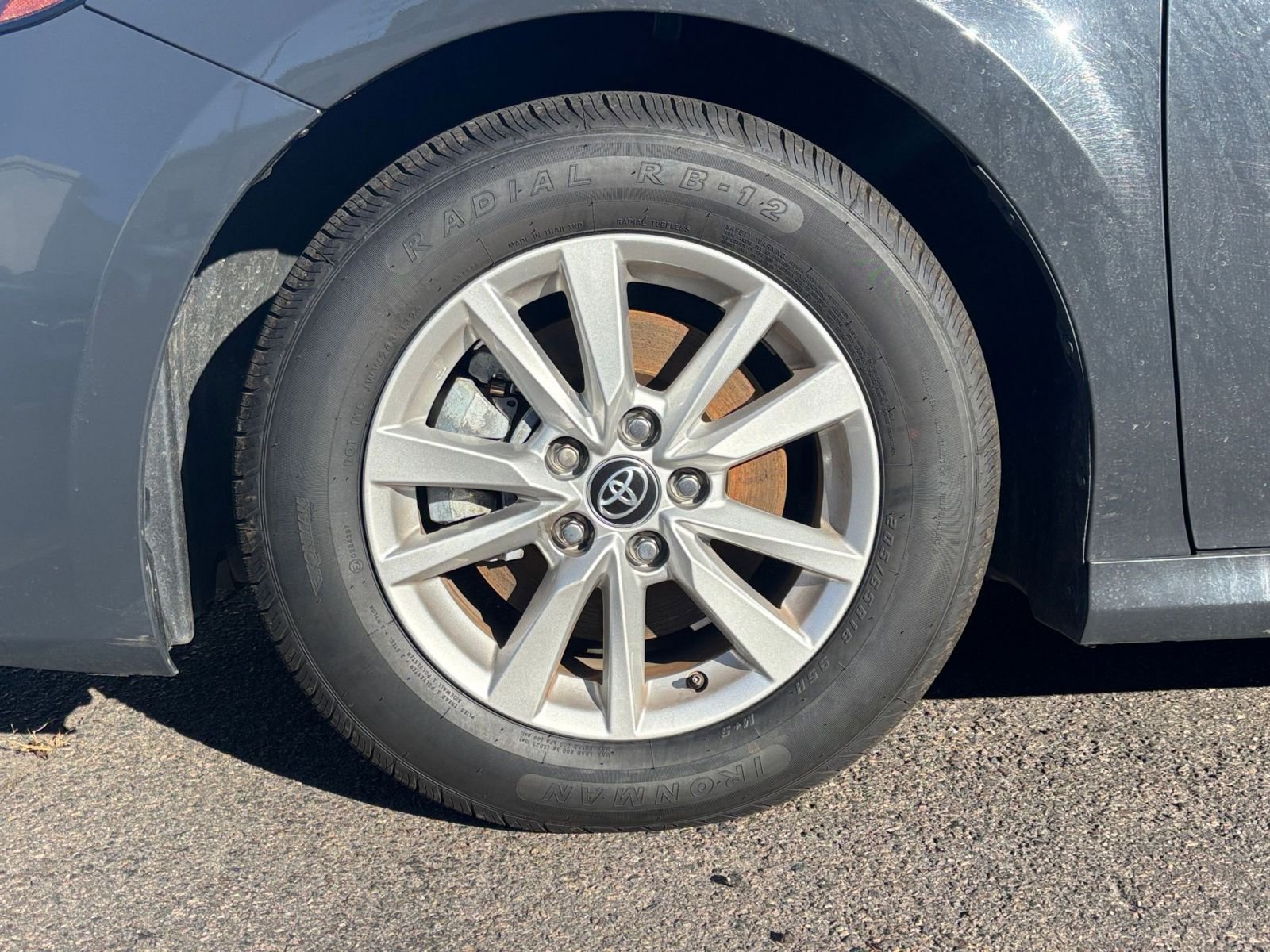 Used 2025 Toyota Camry LE image 25