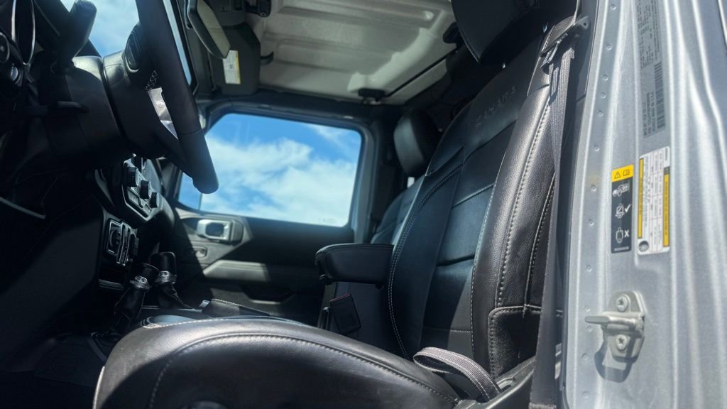 Used 2023 Jeep Wrangler Unlimited Sahara w/ Cold Weather Group image 18