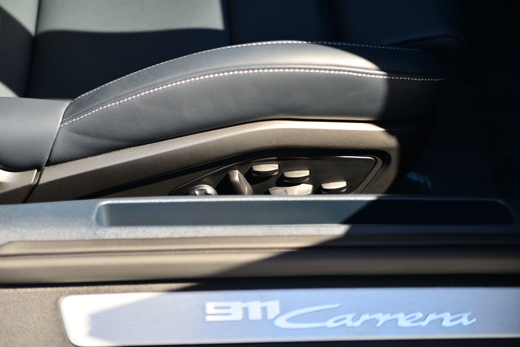 Used 2025 Porsche 911 Carrera image 20