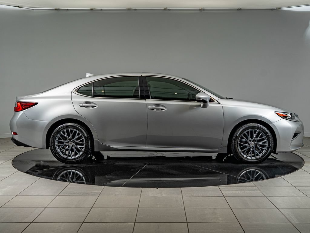 Used 2018 Lexus ES 350 w/ Premier Package FWD image 4