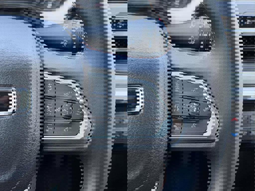 Used 2022 Jeep Compass Limited image 9