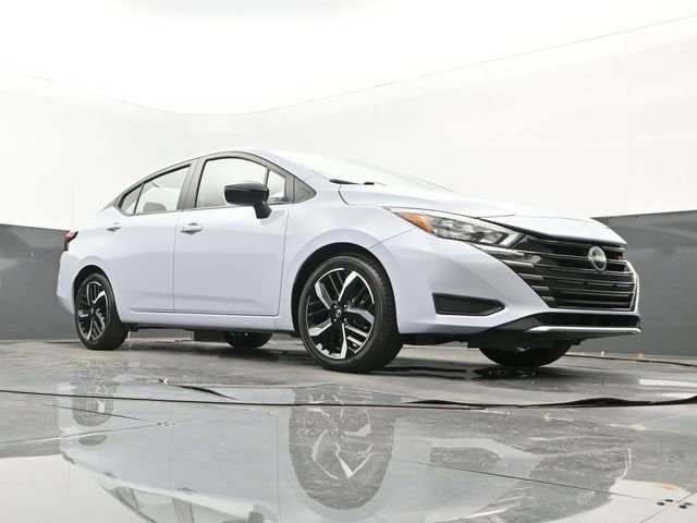 Used 2025 Nissan Versa SR w/ Electronics Package image 24