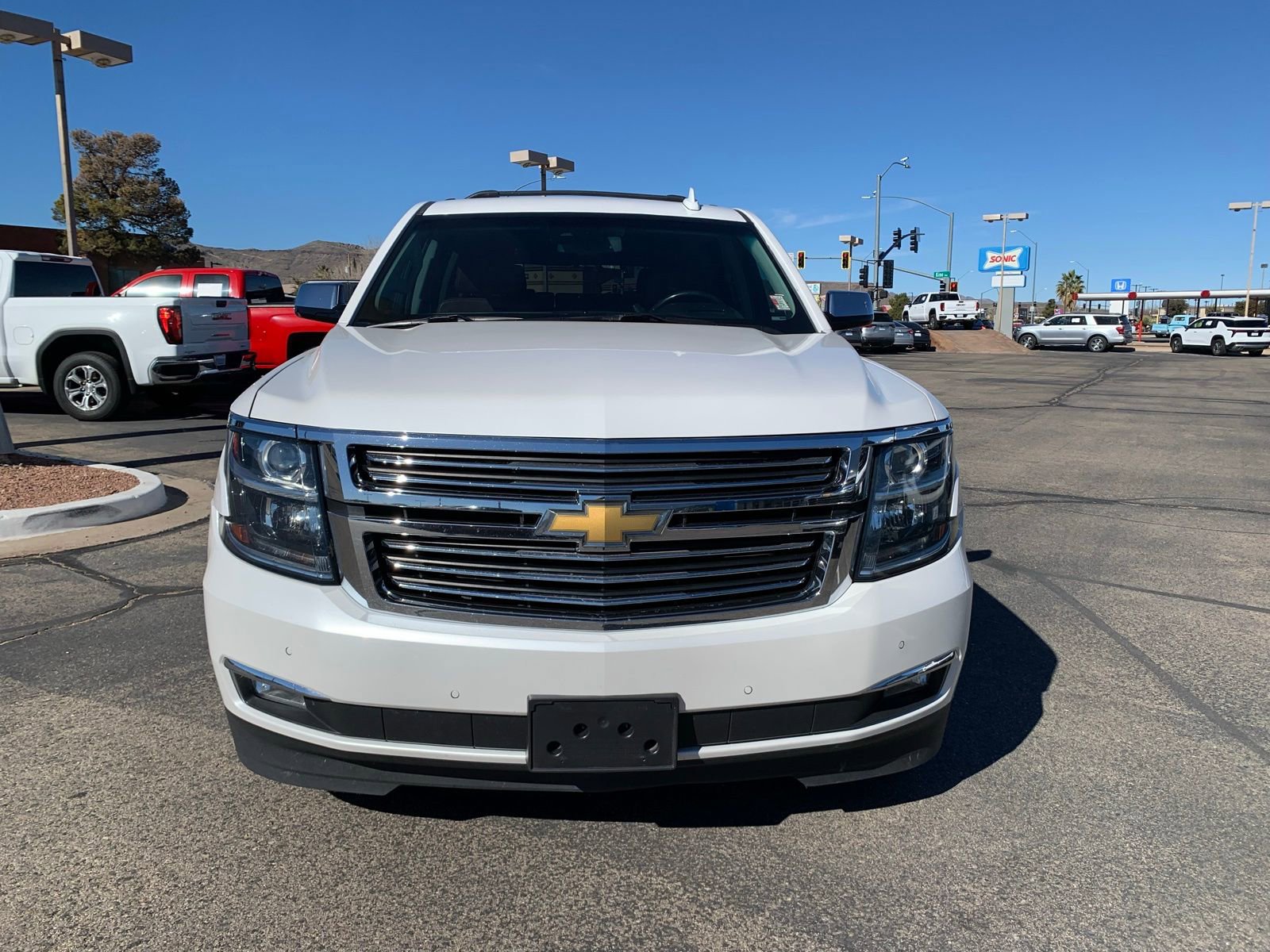 Used 2019 Chevrolet Tahoe Premier w/ Premier Plus Edition image 2