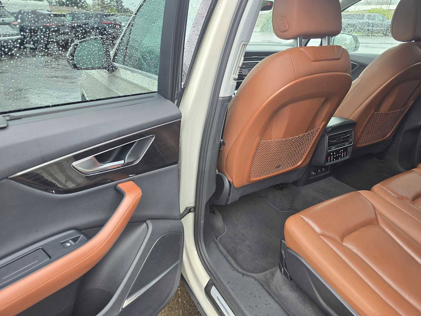 Used 2021 Audi Q7 3.0T Premium Plus w/ Executive Package image 17