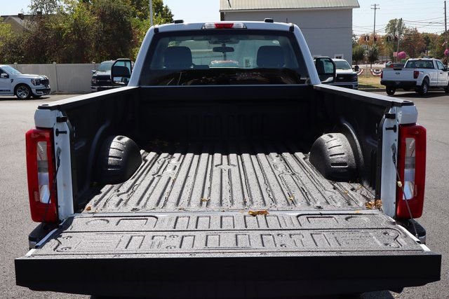 New 2026 Ford F350 XL w/ FX4 Off-Road Package image 16