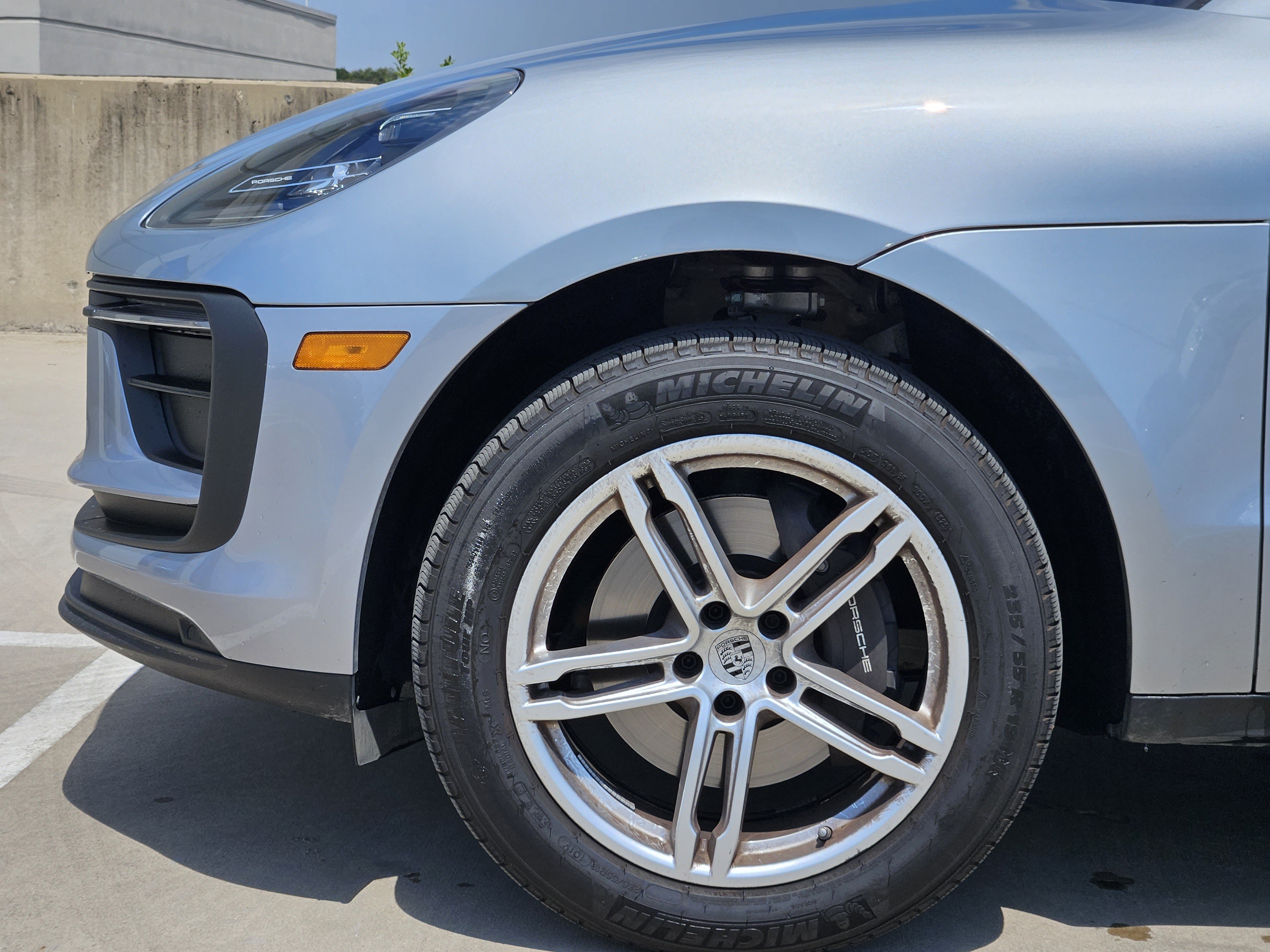 Certified 2026 Porsche Macan AWD/4WD image 13