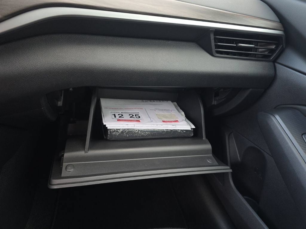 Used 2025 Nissan Altima 2.5 SV FWD image 24