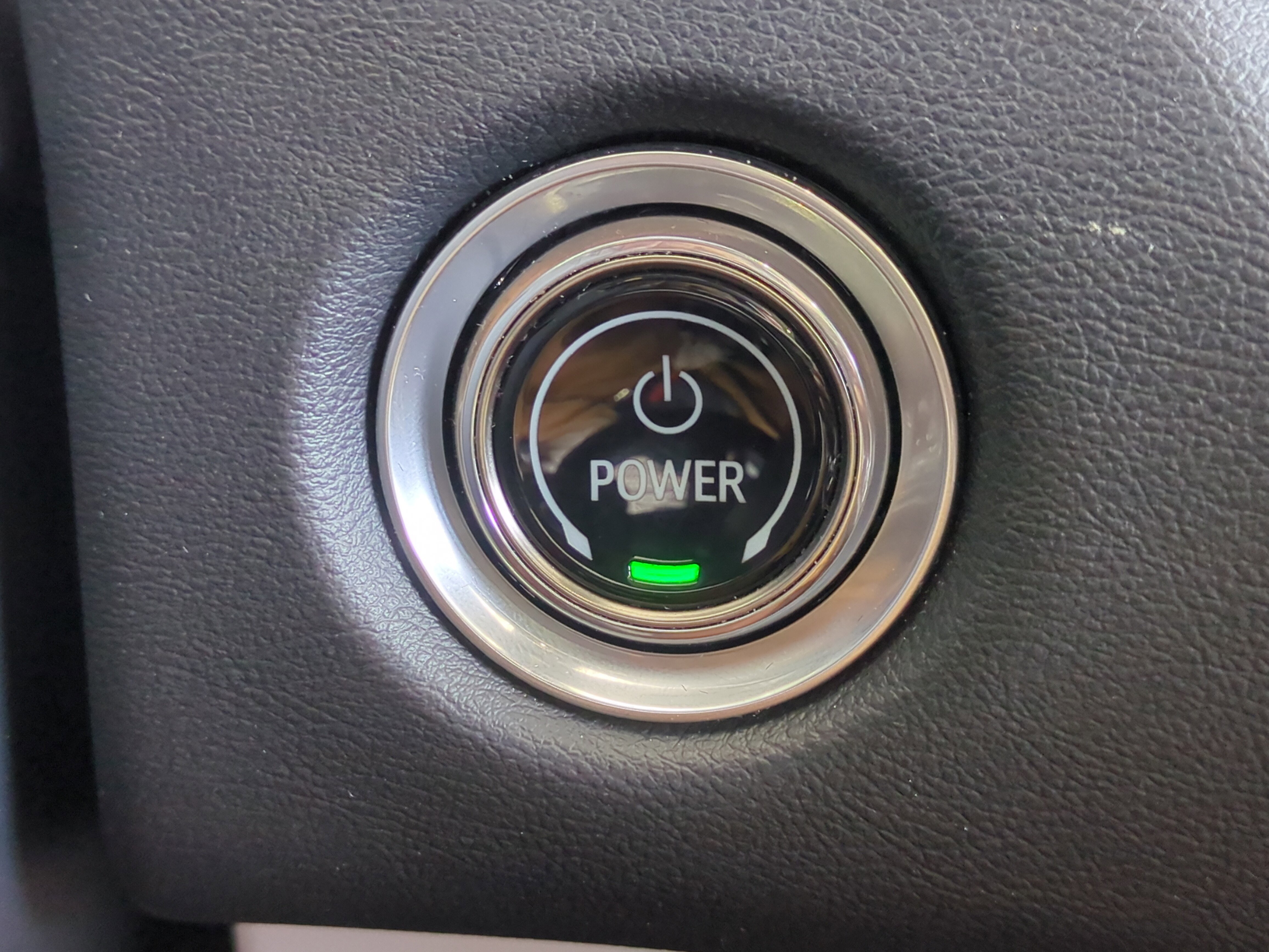 Used 2024 Cadillac Lyriq Luxury image 32