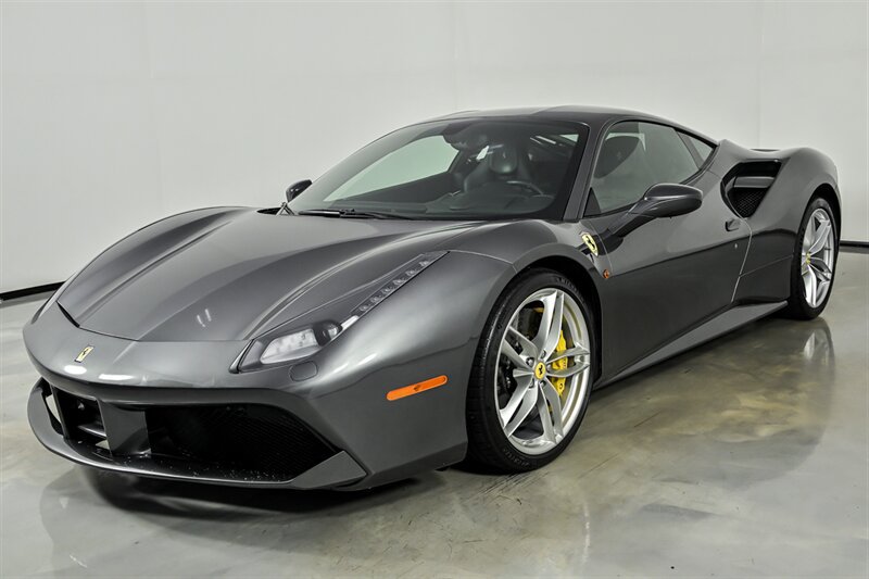 Used 2016 Ferrari 488 GTB RWD image 5