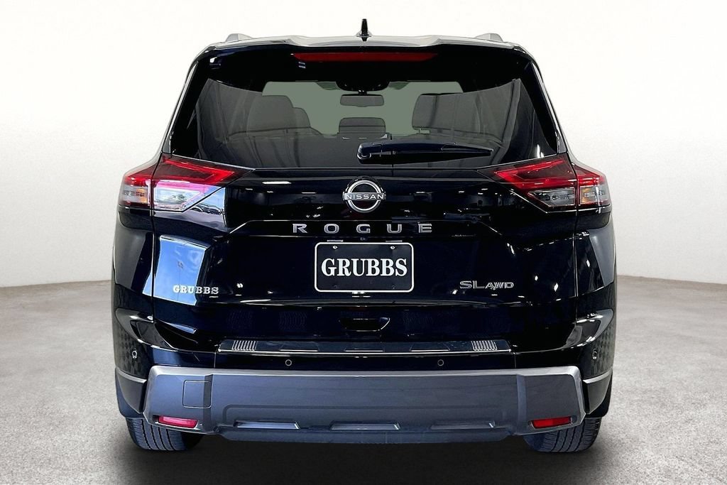 Used 2024 Nissan Rogue SL w/ SL Premium Package AWD/4WD image 6