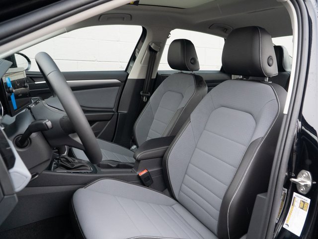 New 2026 Volkswagen Jetta SE image 8