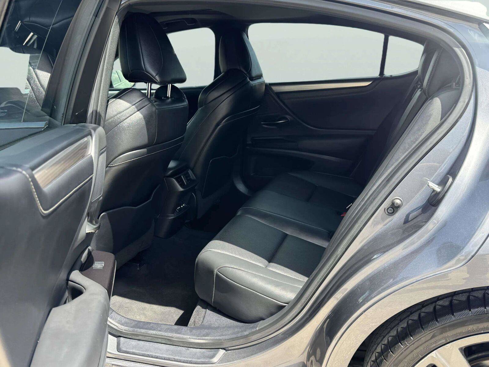 Used 2020 Lexus ES 350 F Sport w/ Accessory Package 2 FWD image 38
