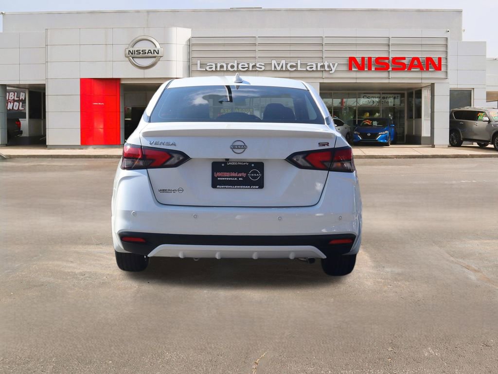 New 2025 Nissan Versa SR w/ Trunk Package FWD image 4
