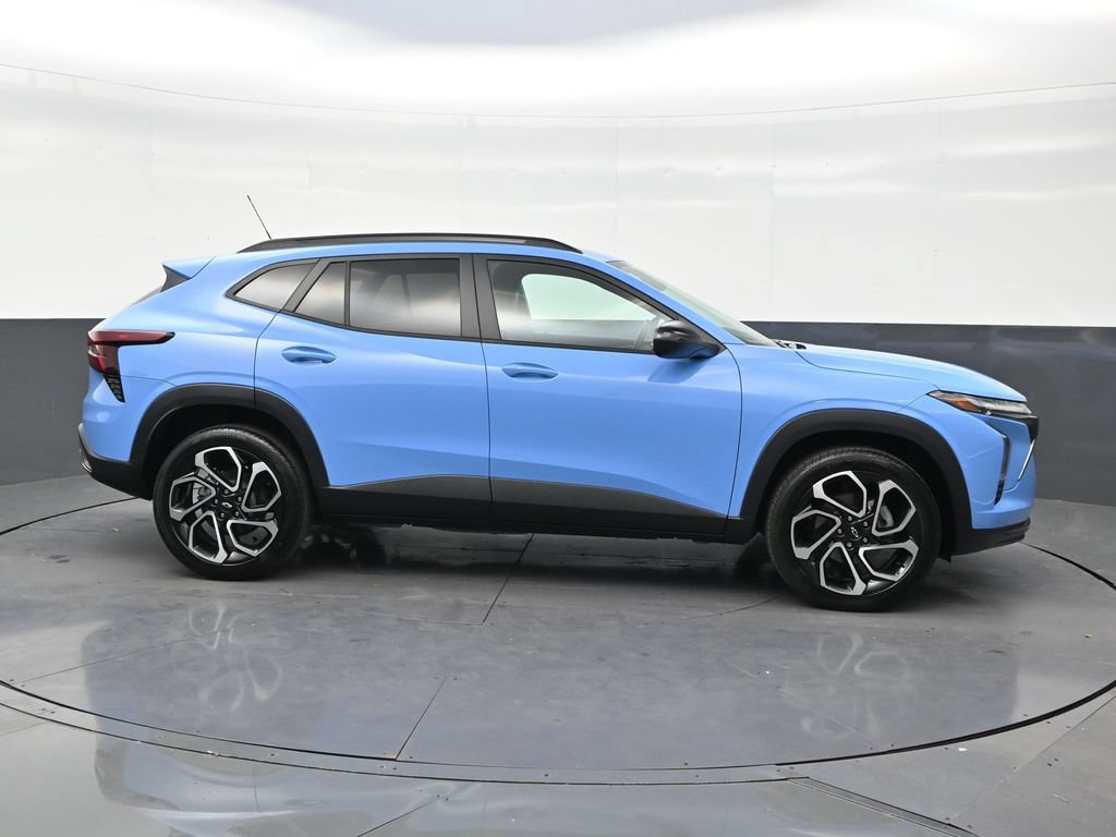 Used 2024 Chevrolet Trax RS FWD image 6