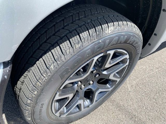 New 2026 RAM 1500 Laramie AWD/4WD image 9