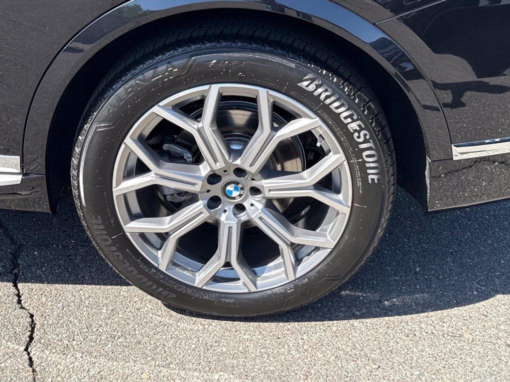 Certified 2024 BMW X7 xDrive40i AWD/4WD image 14
