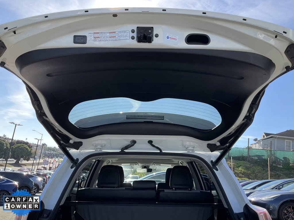 Used 2017 Toyota RAV4 Limited image 10